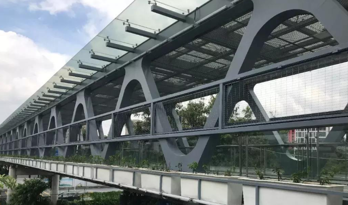 宁安论管桁架结构工程弯管加工防锈处理的方法